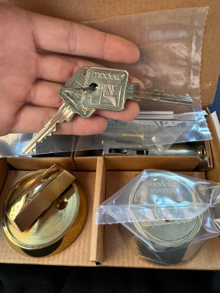 Locksmith & Security — job 2